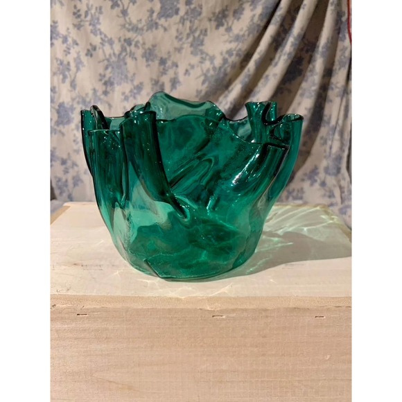 Pellegano Teal Aqua Art Glass Handkerchief Bowl 4.5" tall - Picture 4 of 10